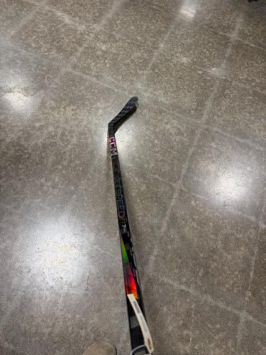 Junior CCM JetSpeed FT7 Pro Hockey Stick Right Handed P28 50 Flex (Used)