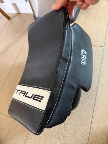 2025 True L87 Regular Pro Stock (Used)