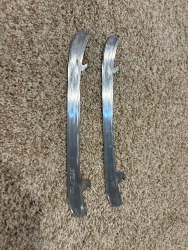 CCM Step Steel 263 mm (Used)