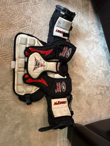 Medium Mckenney Pro Spec 170 Goalie Chest Protector (Used)
