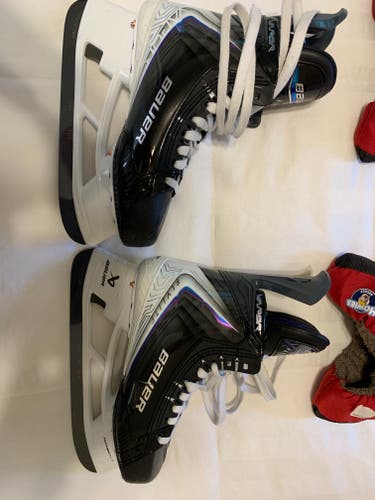 Bauer Vapor Flylite Hockey Skates Size 6 (New)