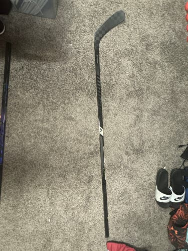Senior Warrior Alpha LX3 Right Handed Hockey Stick W03 98 Flex (Used Like New)