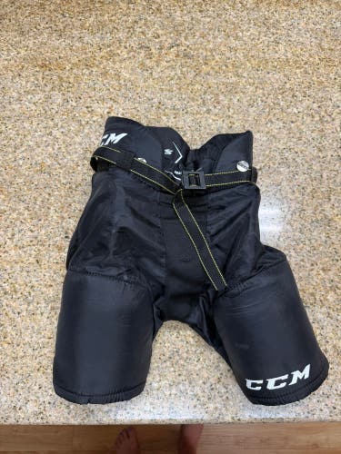 Youth Large CCM Tacks 3092 Hockey Pants (Used)