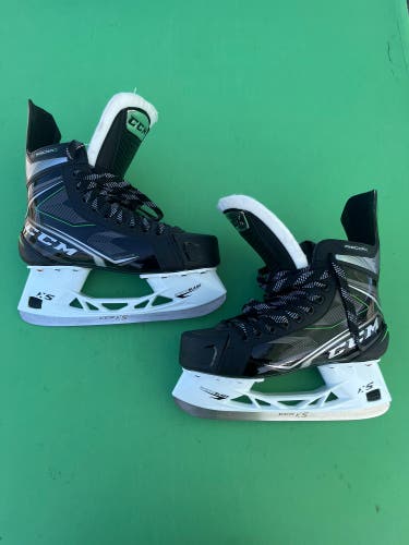 Senior CCM Ribcor 86K Hockey Skates Wide Width 7 (Used)