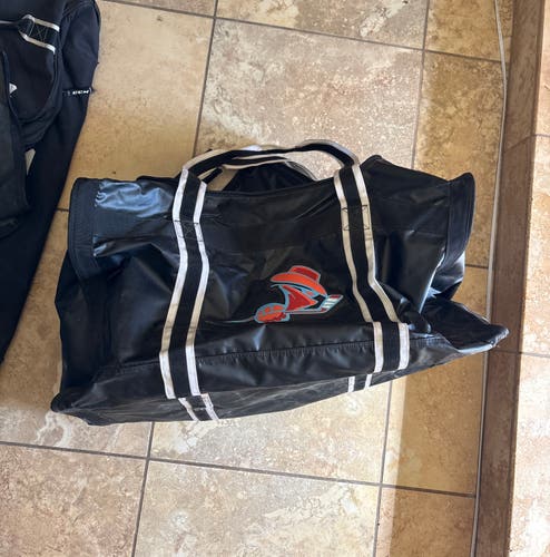 Easton Bag (Used)