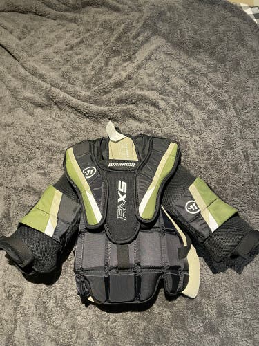 Large Warrior Ritual G5 Goalie Chest Protector (Used)