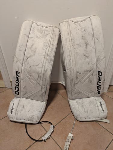 30" 2022 Bauer Supreme M5 Pro Goalie Leg Pads Pro Stock (Used)