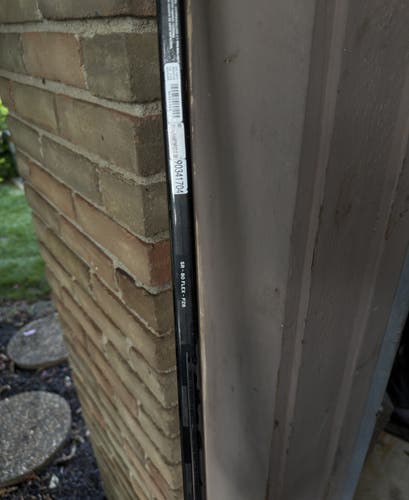 Senior CCM FT9 Pro Right Handed Hockey Stick P28 80 Flex (Used)