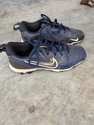 Blue Kid's 4.5Y (Big Kids / Youth) Youth Nike Low Top (Used)