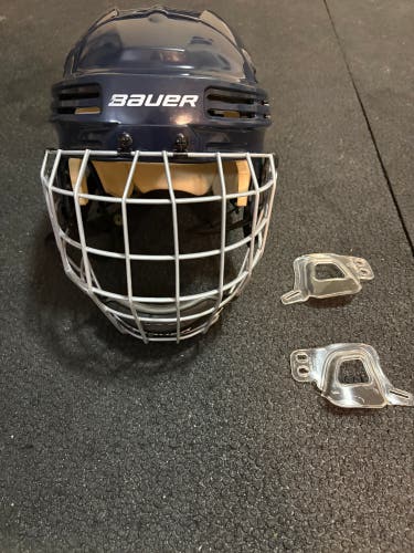 Large Bauer 4500 Helmet (Used)