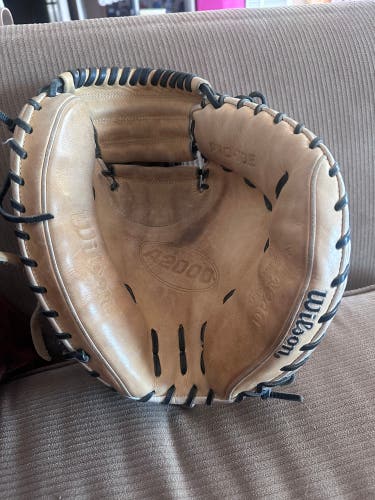 Wilson A2000 DPCM33 RH Catcher's Baseball Glove 33" (Used)