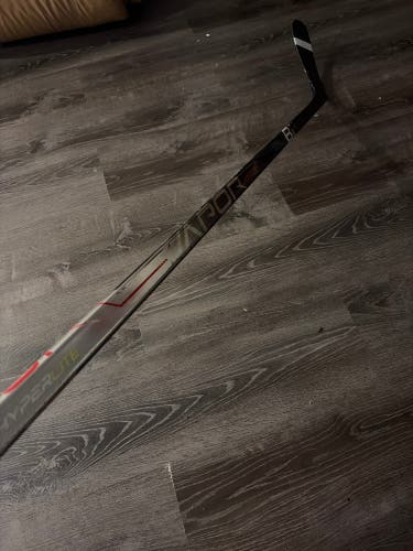 Intermediate Bauer Vapor Hyperlite Left Hand Hockey Stick P92M 65 Flex (Used)