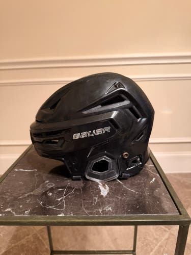 Used* Bauer Re-Akt 150 Helmet (Medium)