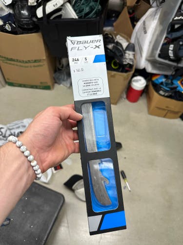 Bauer Fly-X 238 mm (Used)
