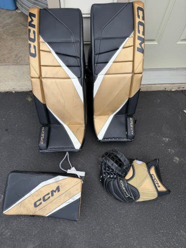 32" CCM EFlex 6 Regular Goalie Full Set (Used)