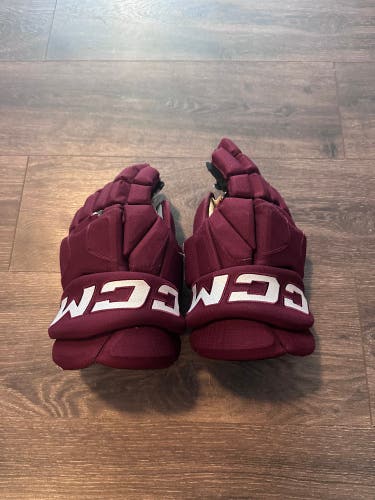 CCM D30 Gloves 14" (Used) MAROON COLOR