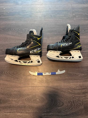 CCM Tacks 9380 Hockey Skates Regular Width Size 6.5 (Used) with extra blades