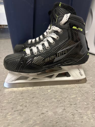 2024 Bauer Elite Hockey Goalie Skates Regular Width Size 5.5 (Used)