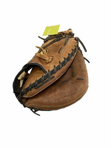 Used Wilson A 950 BB/SB Catchers RH Throw Brown 34" 11613-S000185081