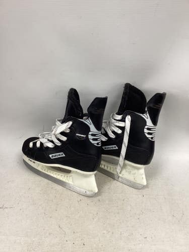 Used Bauer IMPACT 100 Junior Hockey Skate Junior 01 11851-S000048415