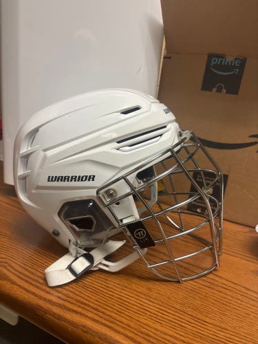 Warrior Alpha One Pro Box Helmet