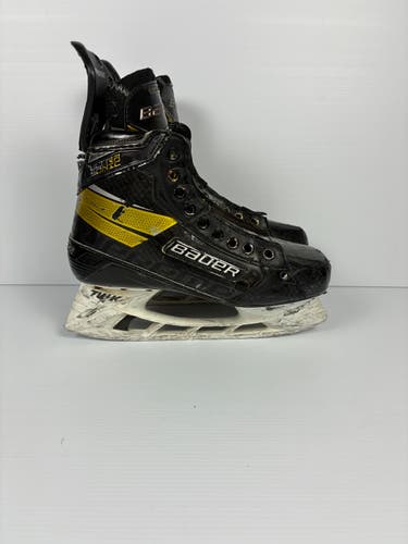 Used Size 8 Fit 2 Senior Bauer Supreme Ultrasonic Hockey Skates