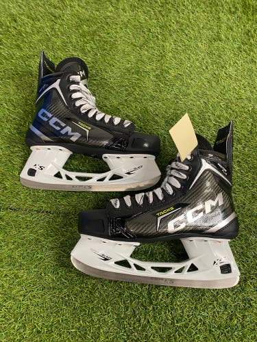 CCM Tacks Vector Plus (SMU) Hockey Skates | Senior Size 7.5 (Regular)