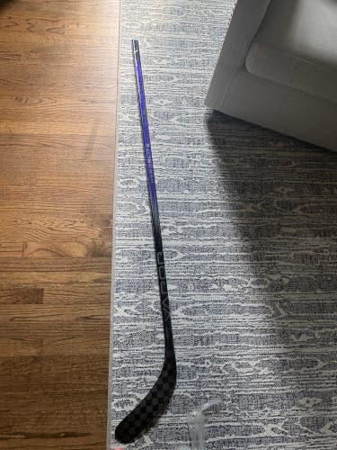 Senior Bauer Vapor Hyperlite 2 Left Hand Hockey Stick P88 65 Flex (New)