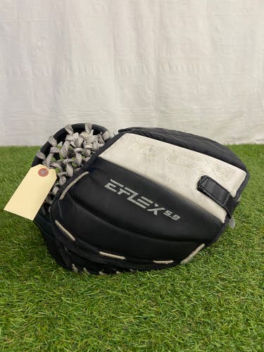 CCM Extreme Flex 5.9 Goalie Glove | Intermediate Regular
