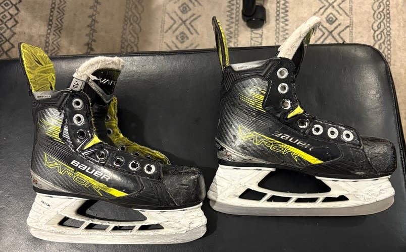 2023 Bauer Vapor X4 Hockey Skates Regular Width 13 (Used)