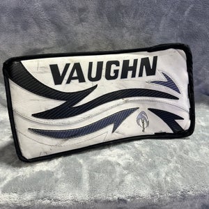 White Senior Vaughn Velocity 7450 Goalie Gloves & Blockers Regular (Used)