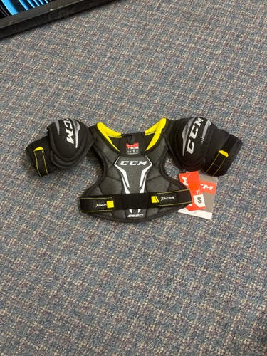 CCM Tacks 9550 Shoulder Pads (New)