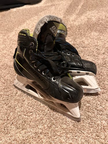 Bauer GSX Hockey Goalie Skates Size 2 (Used)