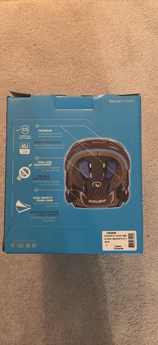 Large Bauer Re-Akt 55 Helmet (New)
