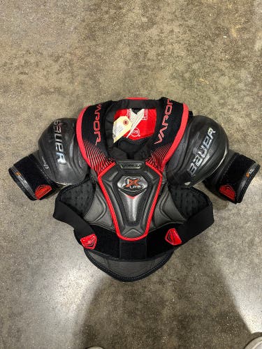 Medium Junior Bauer Vapor 1X Lite Shoulder Pads (Used)