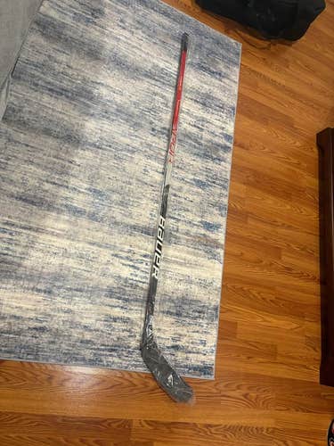 Senior Bauer Vapor Hyperlite Left Hand Hockey Stick 87 Flex Steven Lorentz Pro Stock  (New)