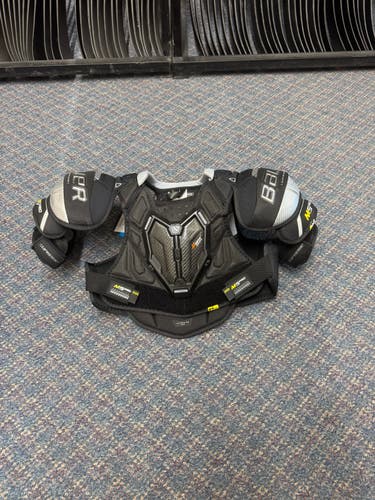 Bauer Supreme M5 Pro Shoulder Pads (New)