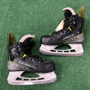 Black/Yellow 2021 Bauer Vapor 3X Hockey Skates Regular Width 13.5 (Used)