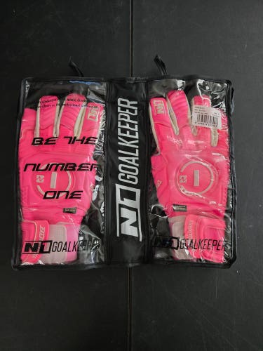 N1 Goalkeeper Horus 2.0 Gloves Sz 9