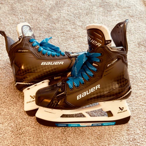 Bauer Supreme Shadow Hockey Skates - Size 7.5 - Fit 2 - Like New Condition