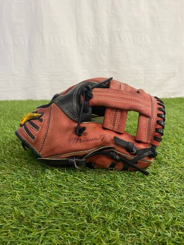 Mizuno Pro Haga RH Infield Baseball Glove | 11"
