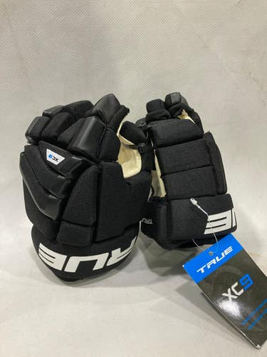 True Youth Xc9 Hockey Gloves 9" 11615-tlhxc9blk9