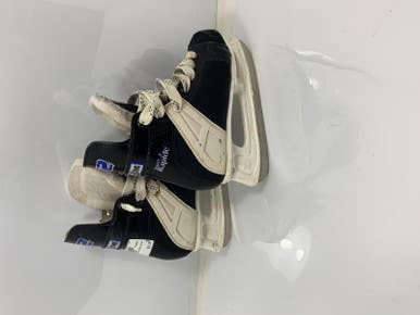 Used Ccm Super Rapide Youth 12.0 Ice Skates Ice Hockey Skates 11339-s000120670