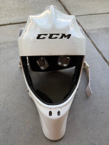 Senior Medium CCM GFL 1.9 Goalie Mask (Used)