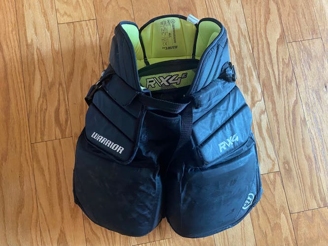 Intermediate Medium/Large Warrior Ritual X4 Hockey Goalie Pants (Used)