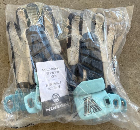 New VILLANOVA Maverik Shift Gloves