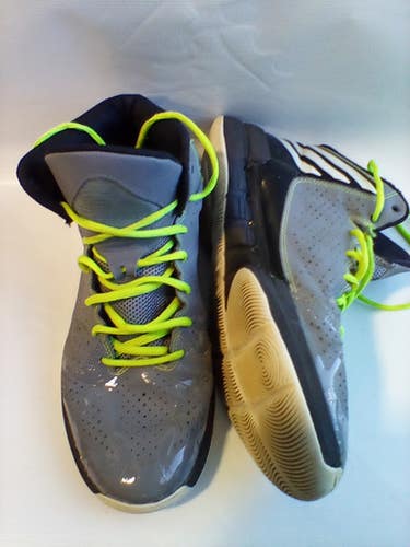Used Adidas Senior 9 Basketball Shoes 11472-s000112360