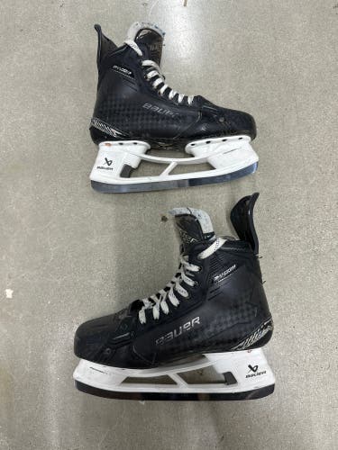 2024 Bauer Supreme Shadow Hockey Skates 9.5 (Used)
