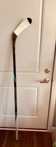 Bauer Nexus Tracer Hockey Stick - P28 - 70 Flex - RIGHT HAND - 65”