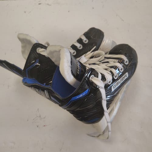 Bauer MS1 Hockey Skates Size 2 (Used)